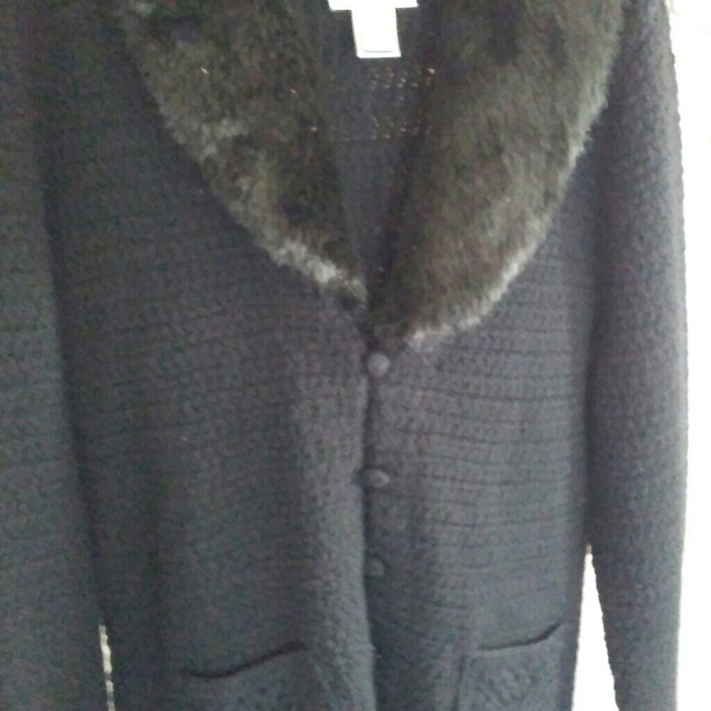 Sweater - Picture 3 of 3